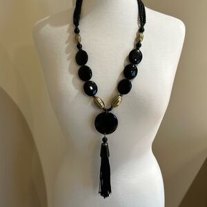 CHICO’S TASSEL NECKLACE